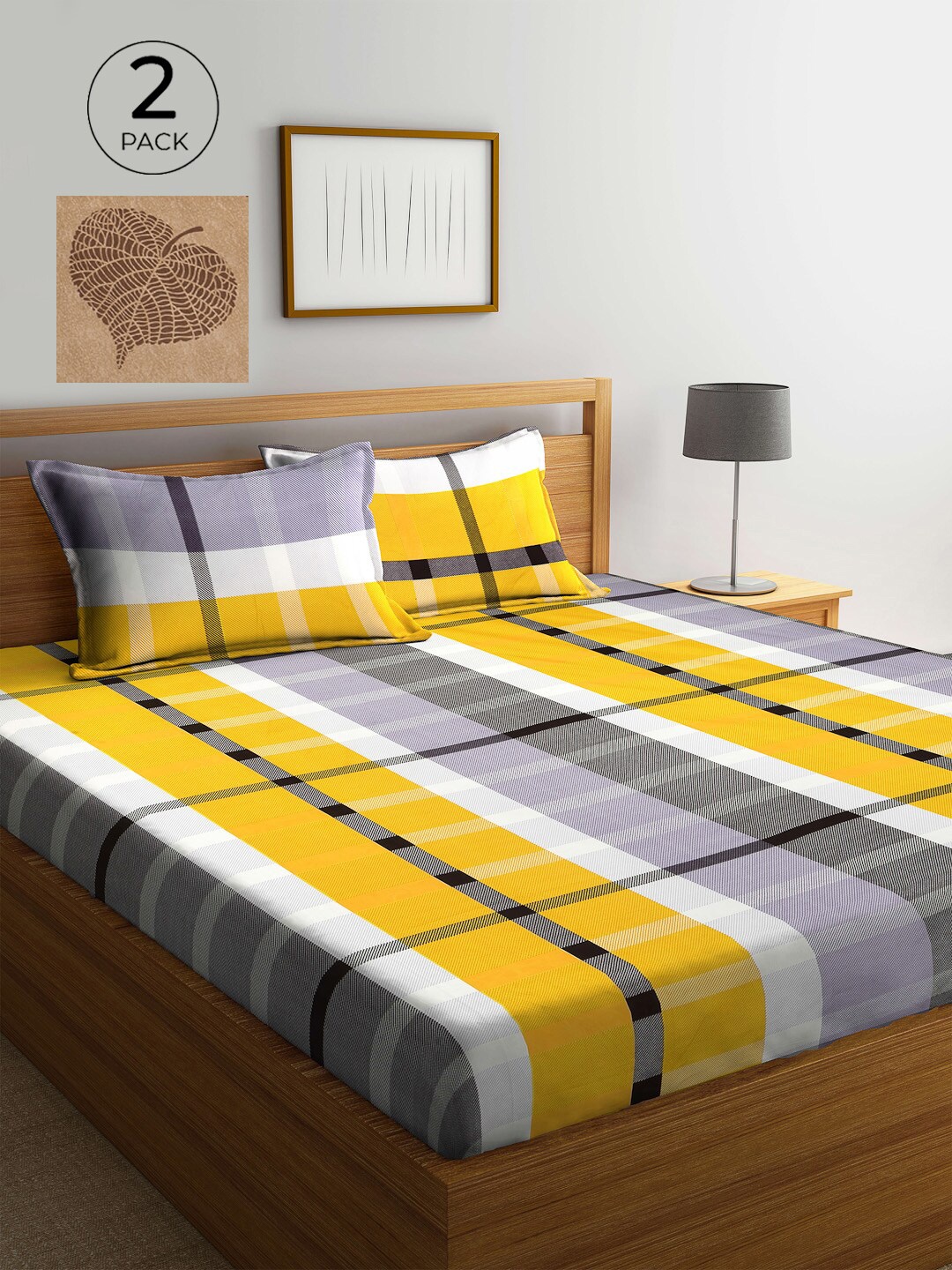 

KLOTTHE Brown & Yellow Geometric 210 TC 2 King Bedsheet with 4 Pillow Covers