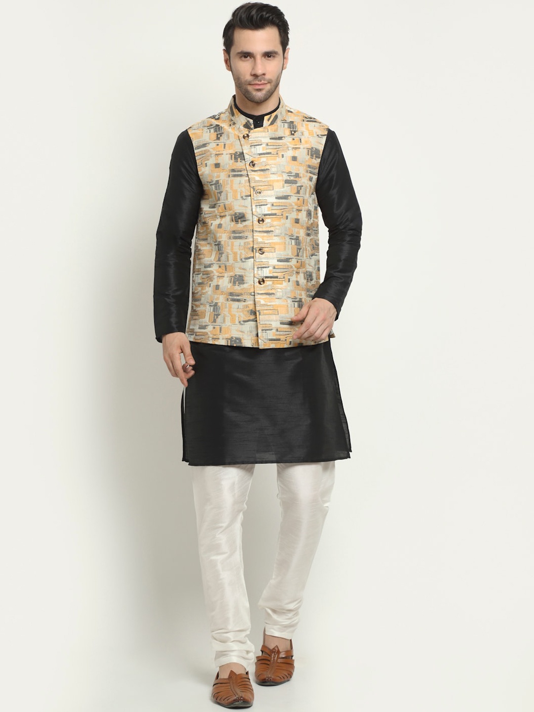 

NEUDIS Men Multicoloured & Black Printed Kurta With Churidar & Nehru Jacket, Multi