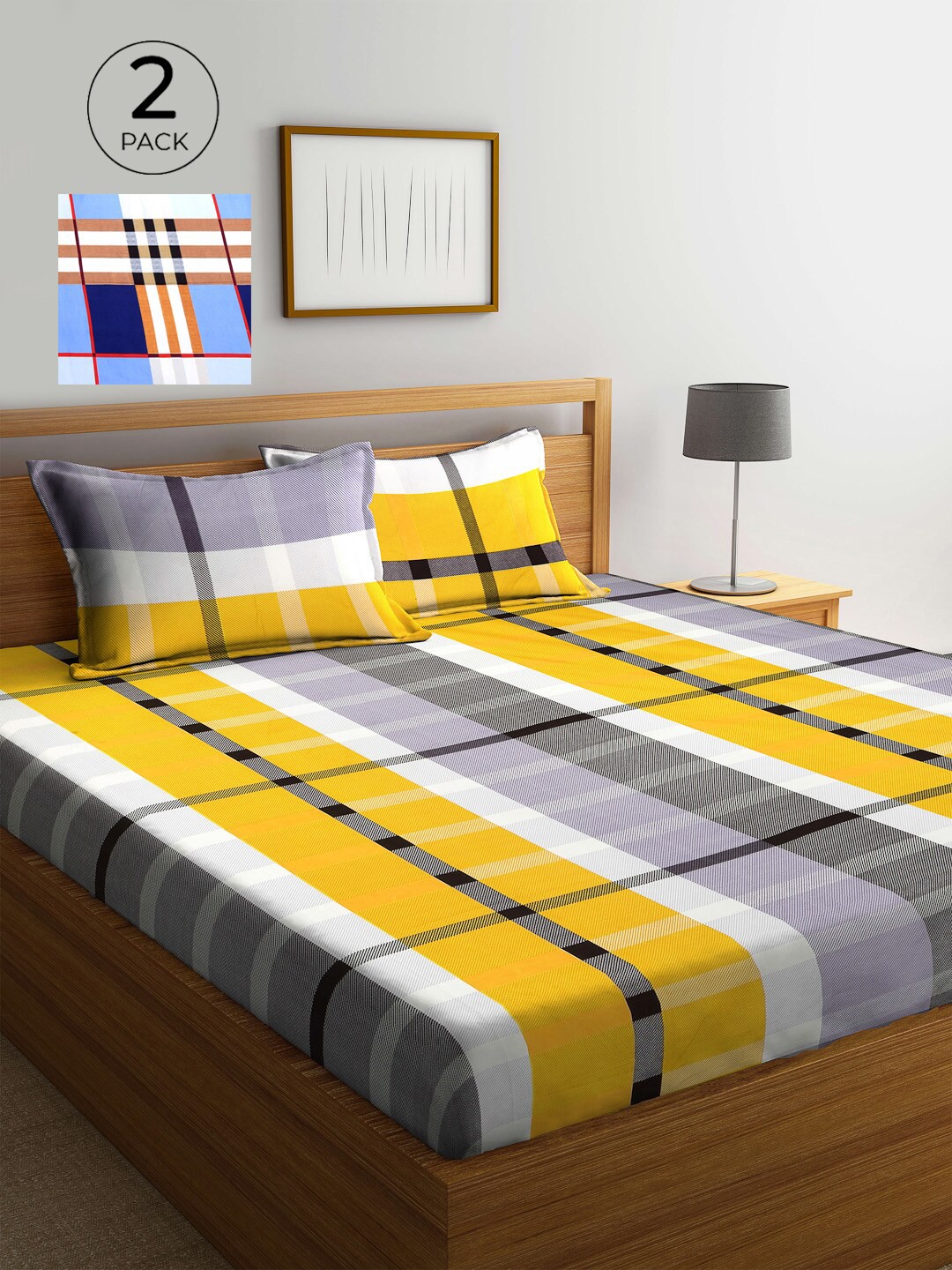 

KLOTTHE White & Grey Geometric 210 TC 2 King Bedsheet with 4 Pillow Covers