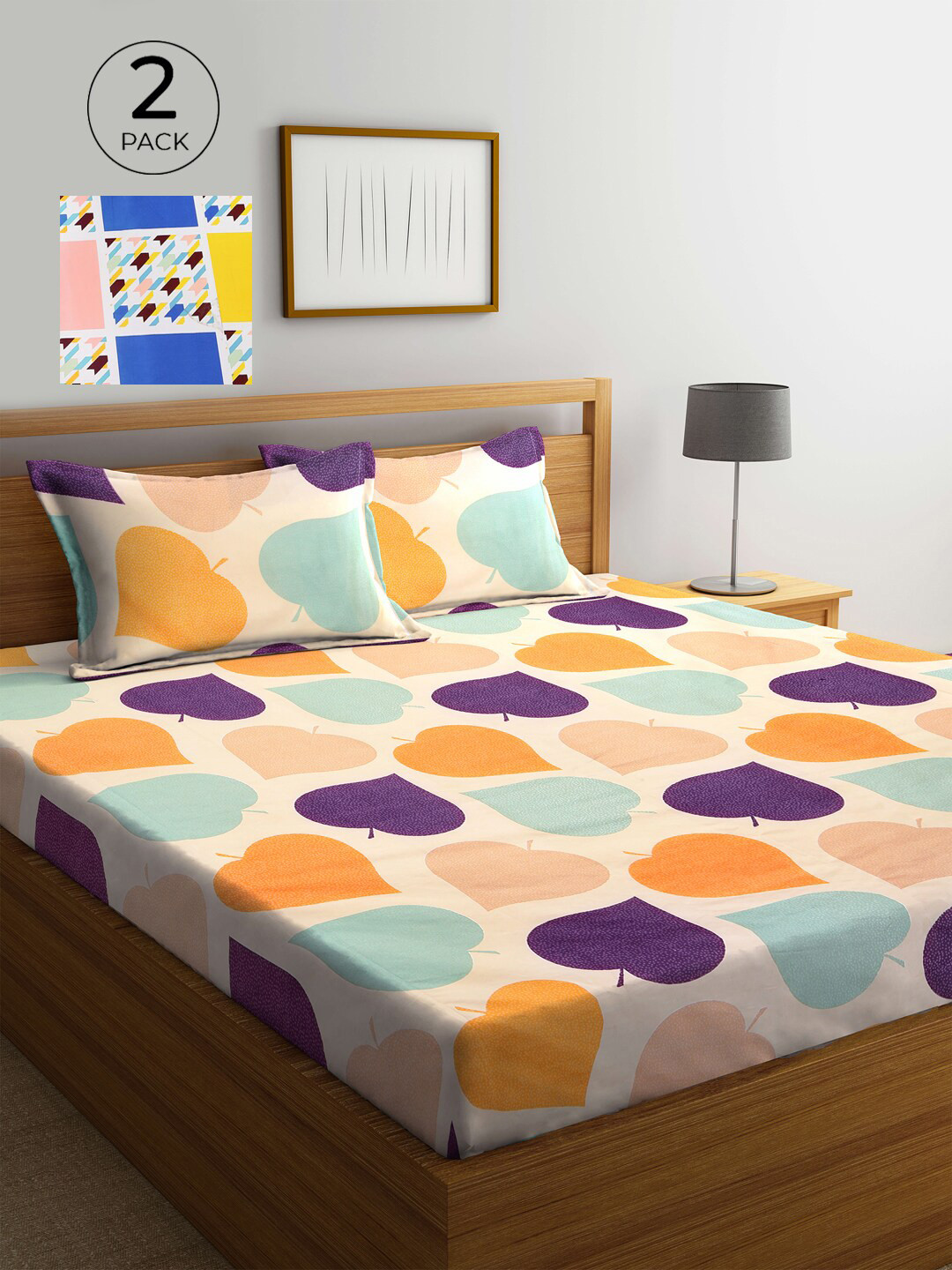 

KLOTTHE Cream & White Geometric 210 TC 2 King Bedsheet with 4 Pillow Covers