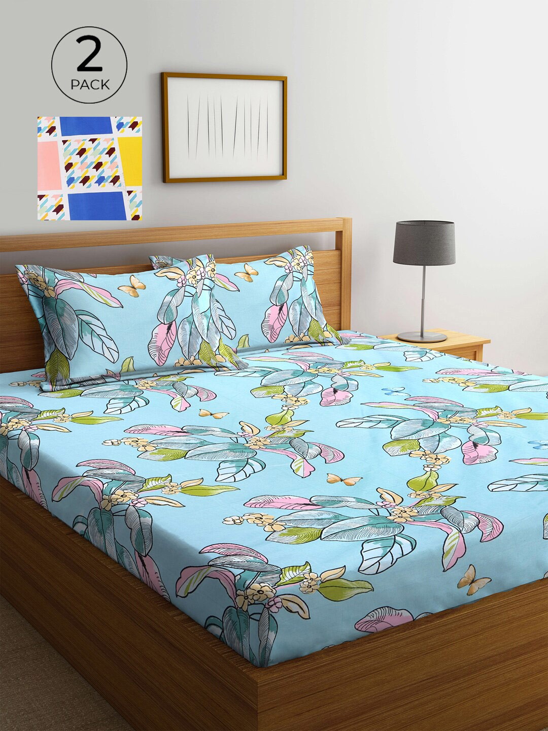 

KLOTTHE Green & White Geometric 210 TC 2 King Bedsheet with 4 Pillow Covers