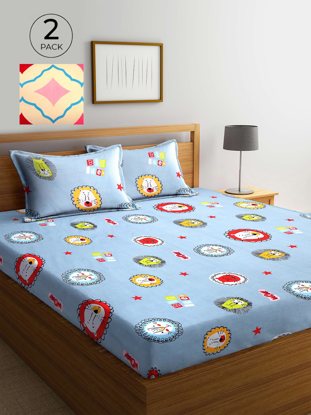 

KLOTTHE Blue & Cream-Coloured Geometric 210 TC 2 King Bedsheet with 4 Pillow Covers