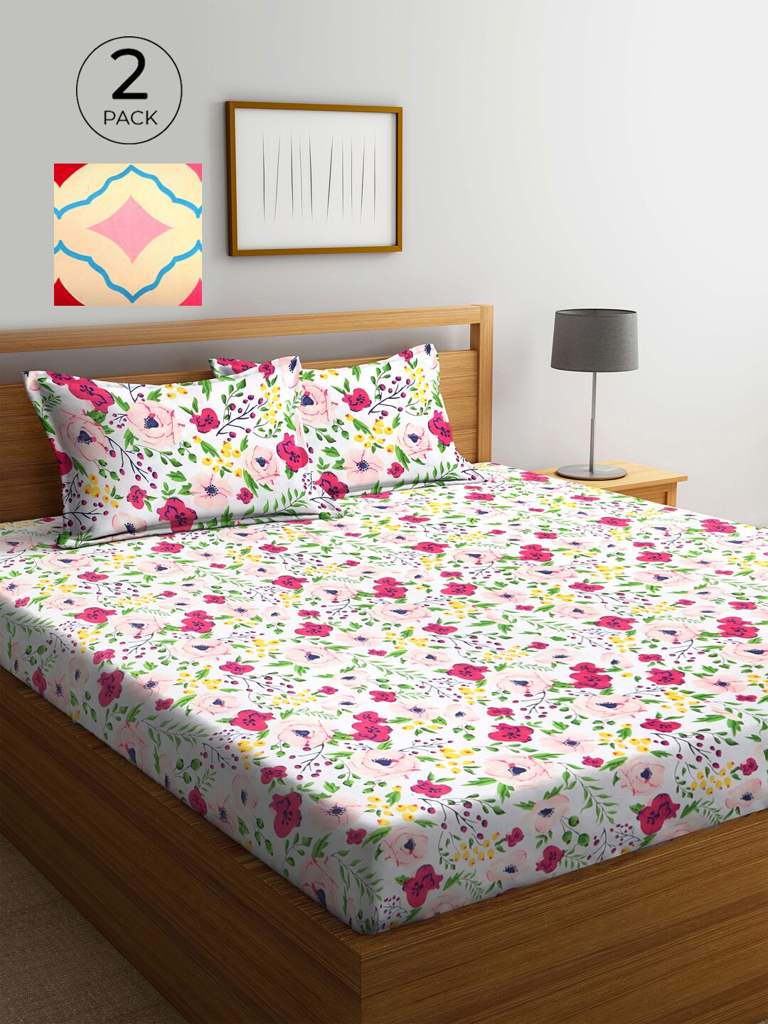 

KLOTTHE White & Cream-Coloured Geometric 210 TC 2 King Bedsheet with 4 Pillow Covers