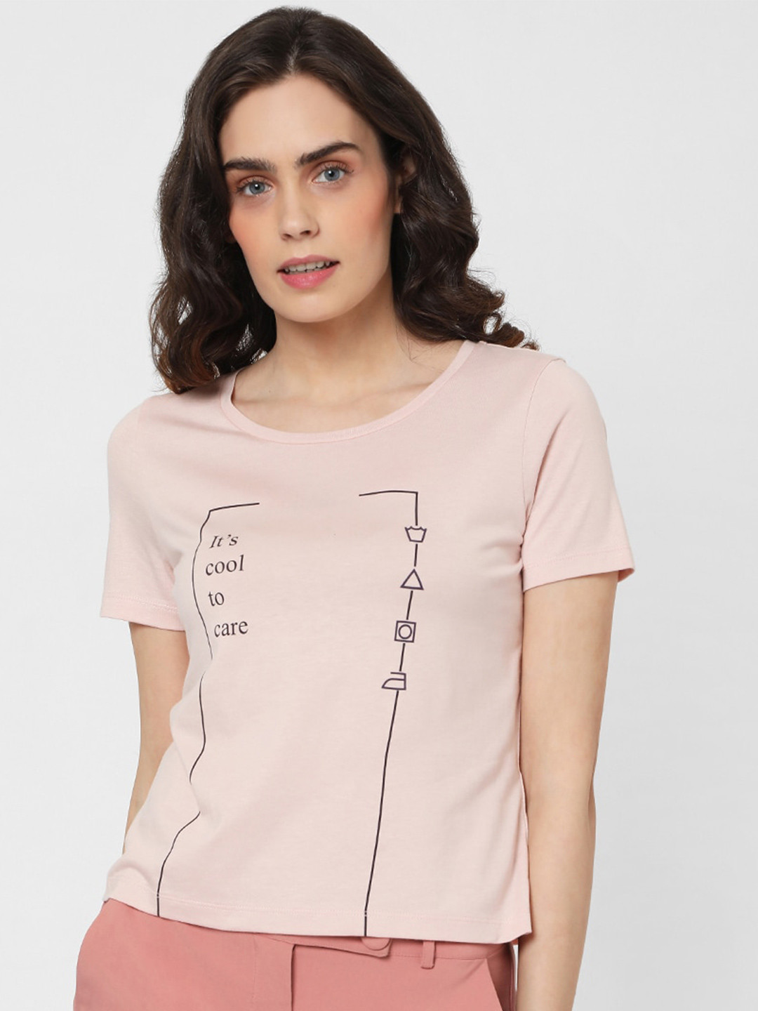 

Vero Moda Women Pink Typography Printed T-shirt