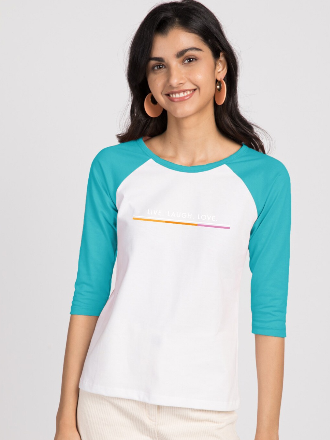 

Bewakoof Women White & Blue Typography Printed T-shirt