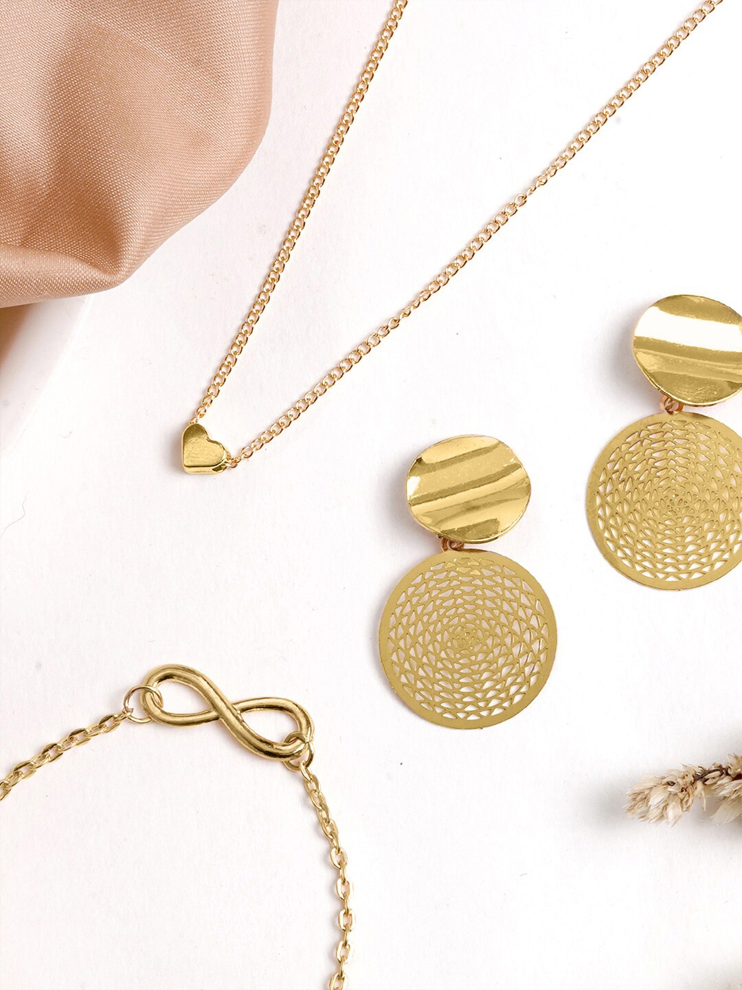 

JOKER & WITCH Gold-Toned Jewellery Set