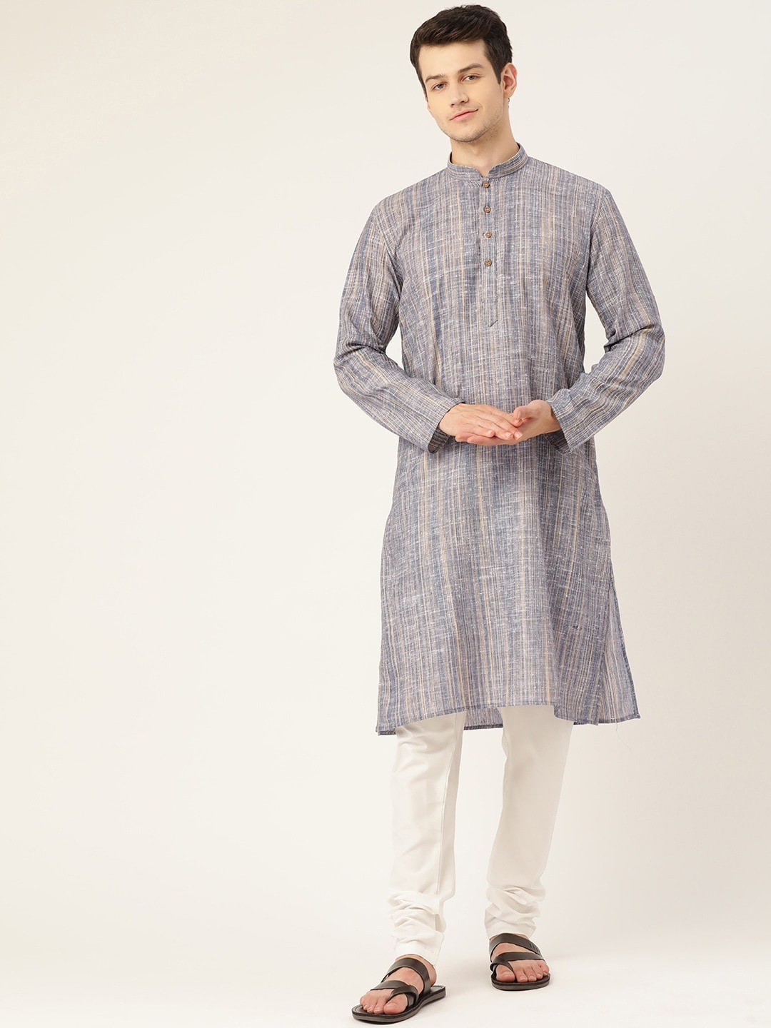 

RAJUBHAI HARGOVINDAS Men Blue & Beige Handloom Kurta