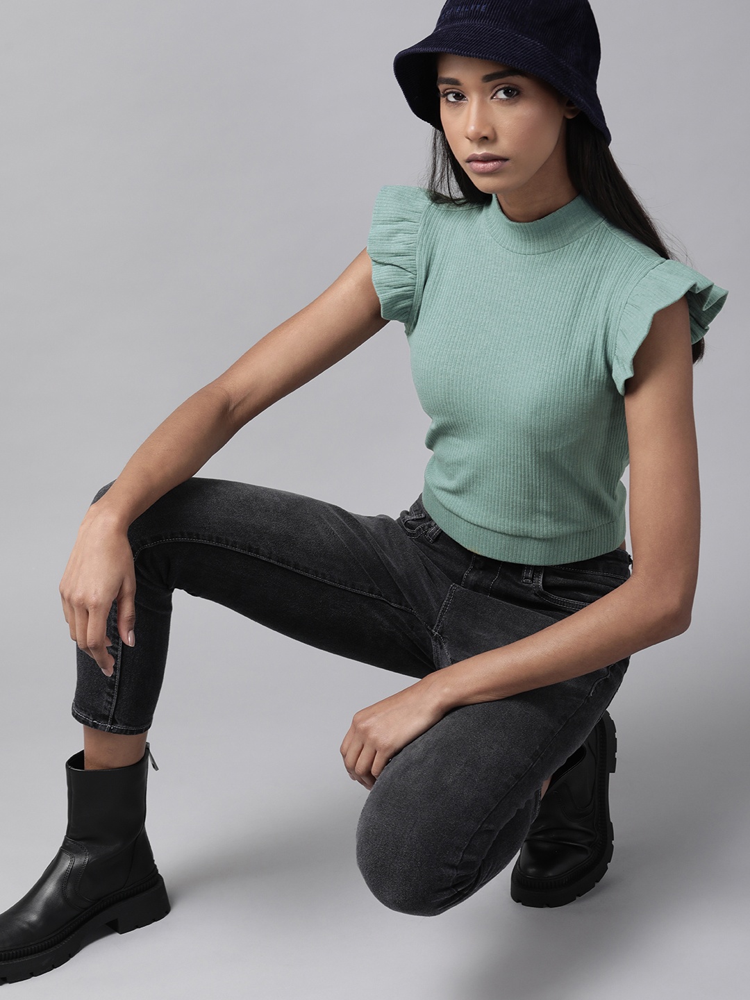 

Roadster Women Sea Green Ribbed Crop Top