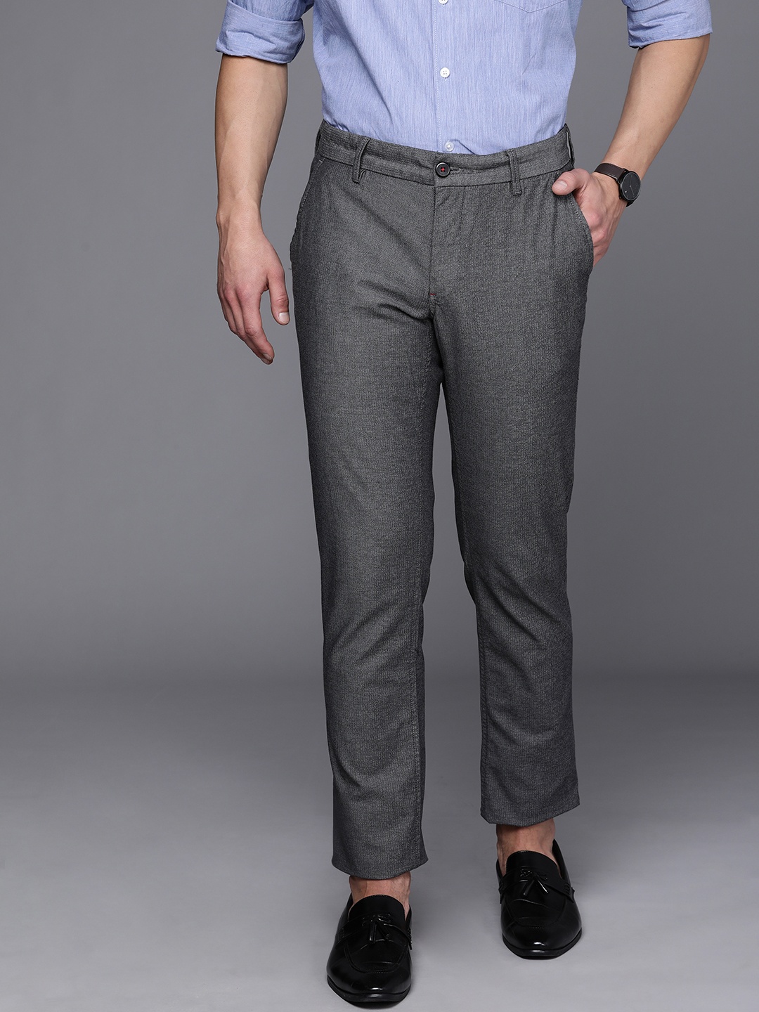 

Louis Philippe Sport Men Charcoal Grey Textured Slim Fit Regular Trousers