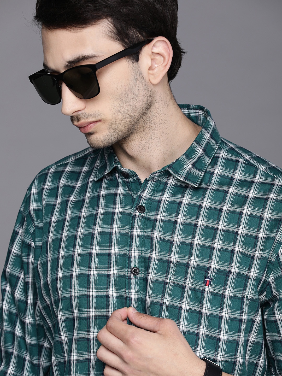 

Louis Philippe Jeans Men Green Slim Fit Gingham Checked Pure Cotton Casual Shirt
