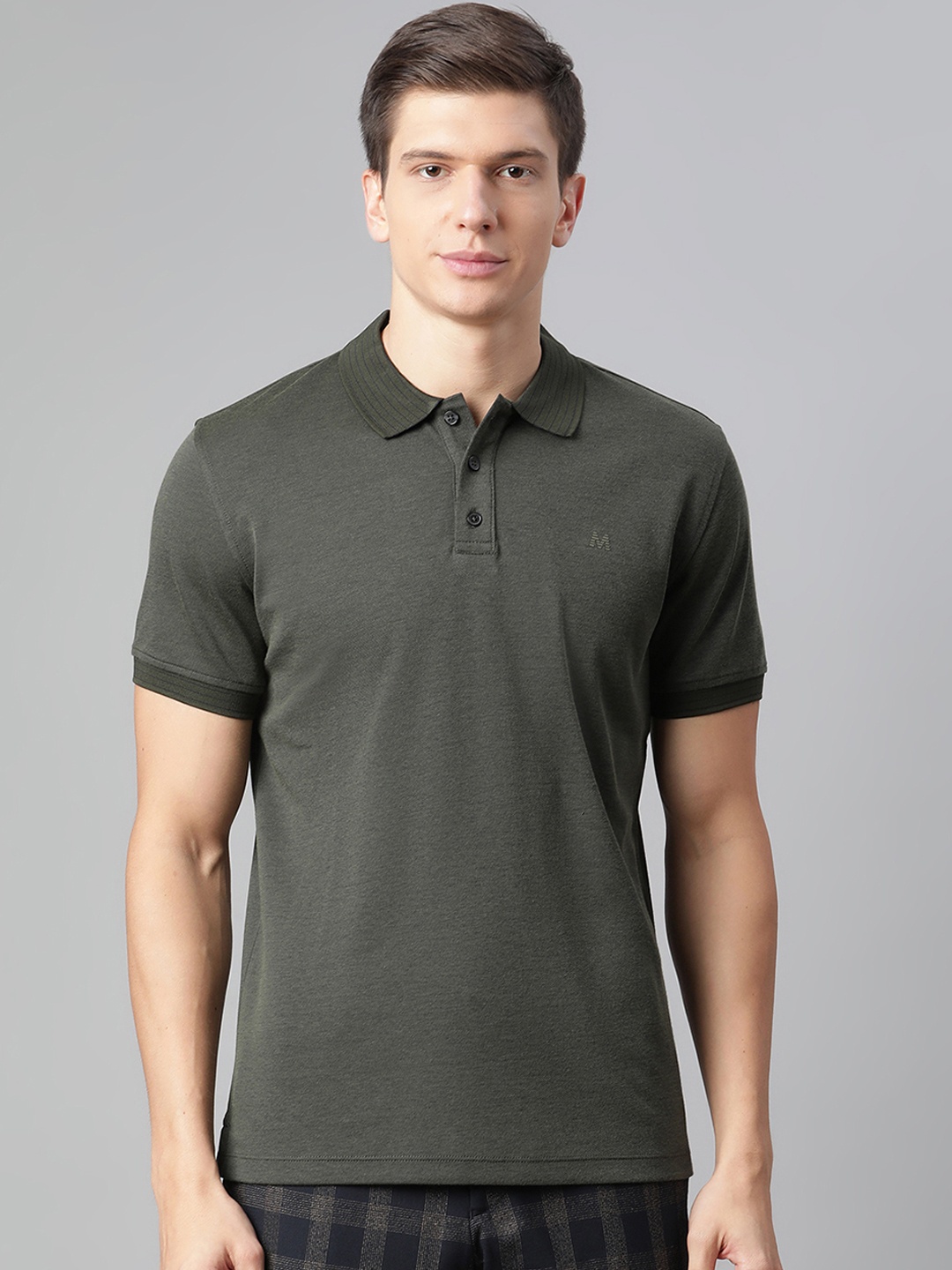 

Matinique Men Olive Green Polo Collar T-shirt