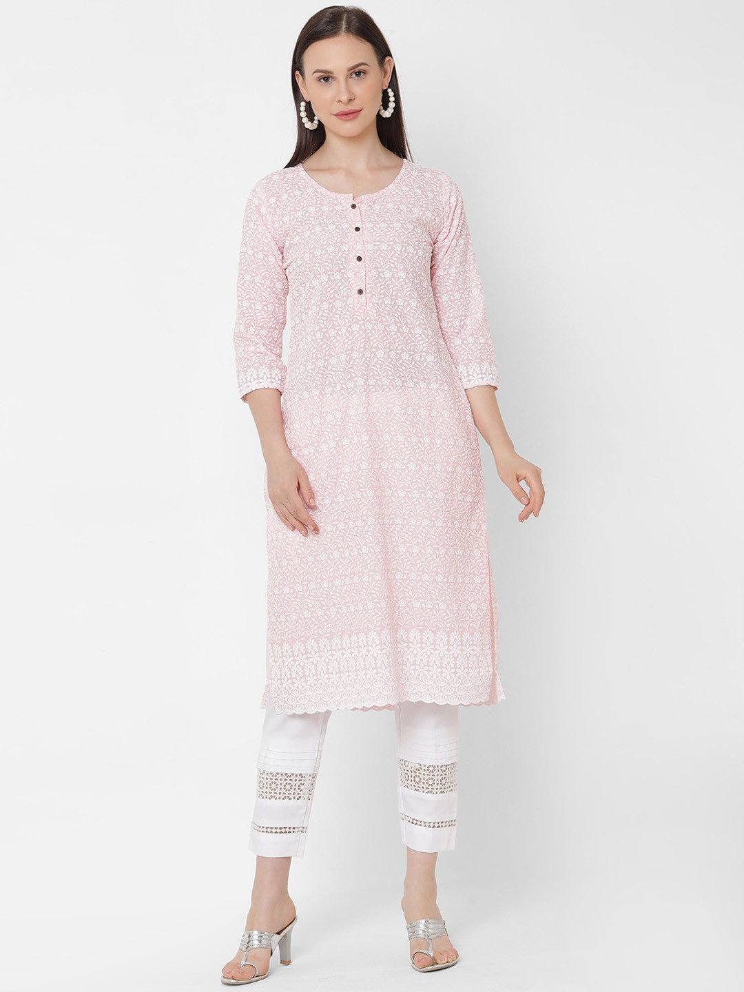 

ZOLA Women Peach-Coloured Chikankari Embroidered Straight Kurta