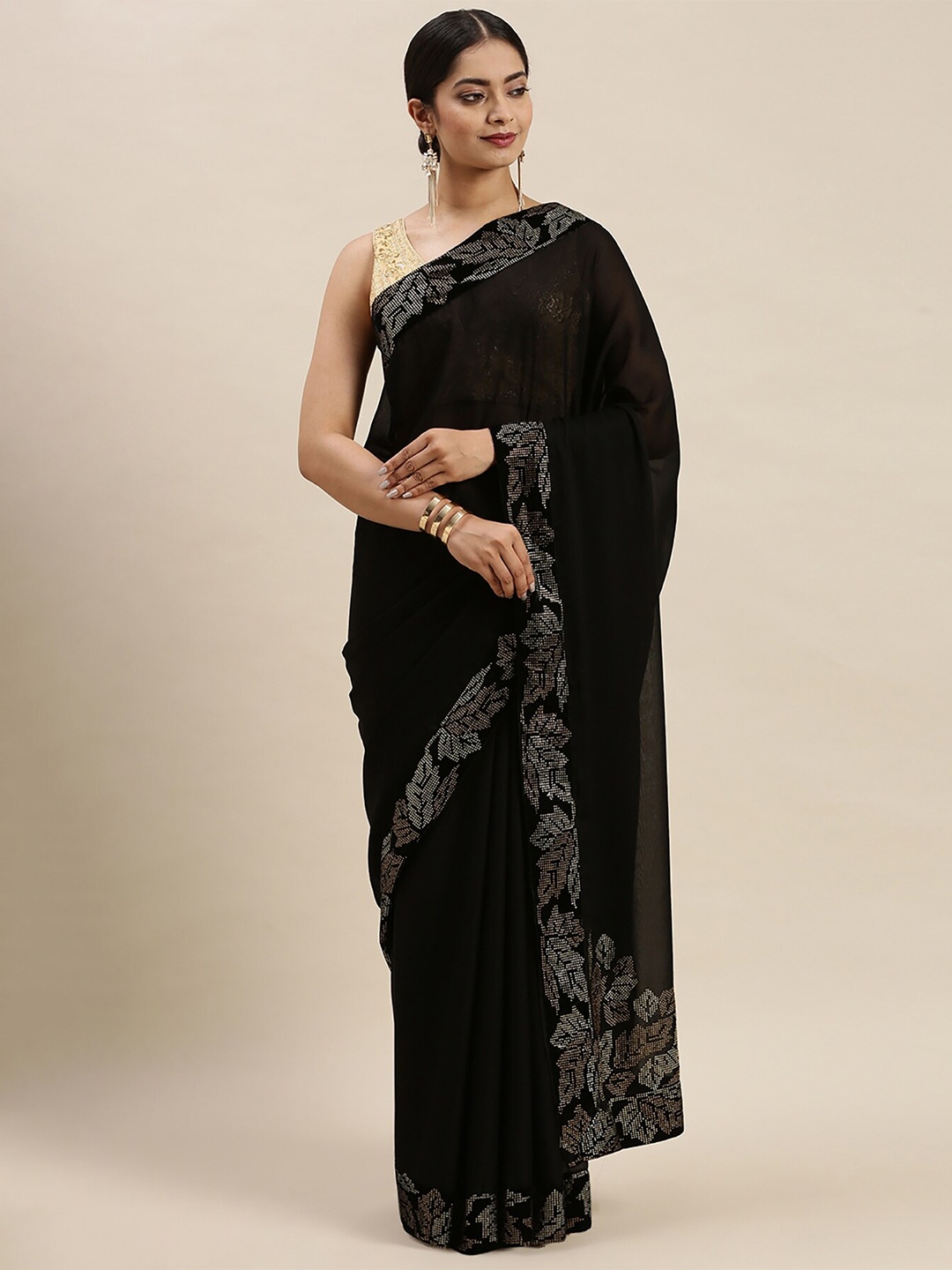 

Soch Women Black & Silver-Toned Floral Printed Saree