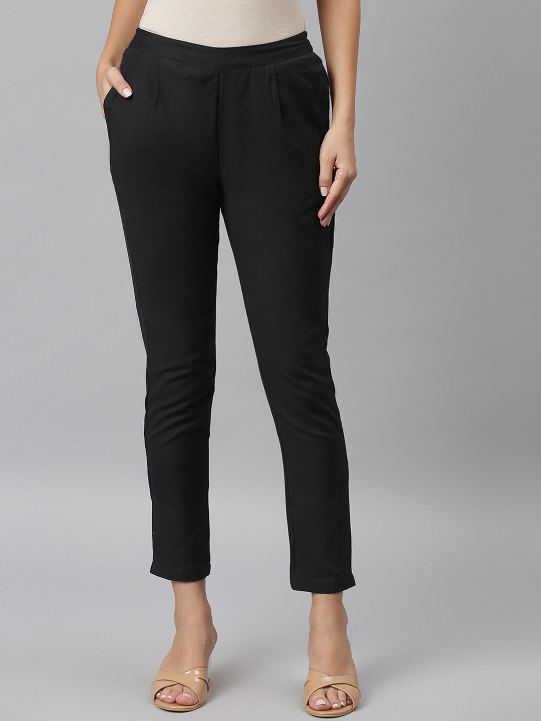 

JAIPUR ATTIRE Women Black Solid Regular Trousers