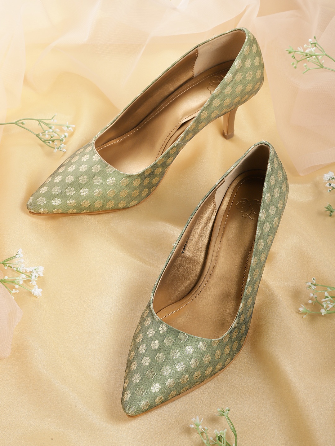

House of Pataudi Green & Gold-Toned Ethnic Patterned Pumps