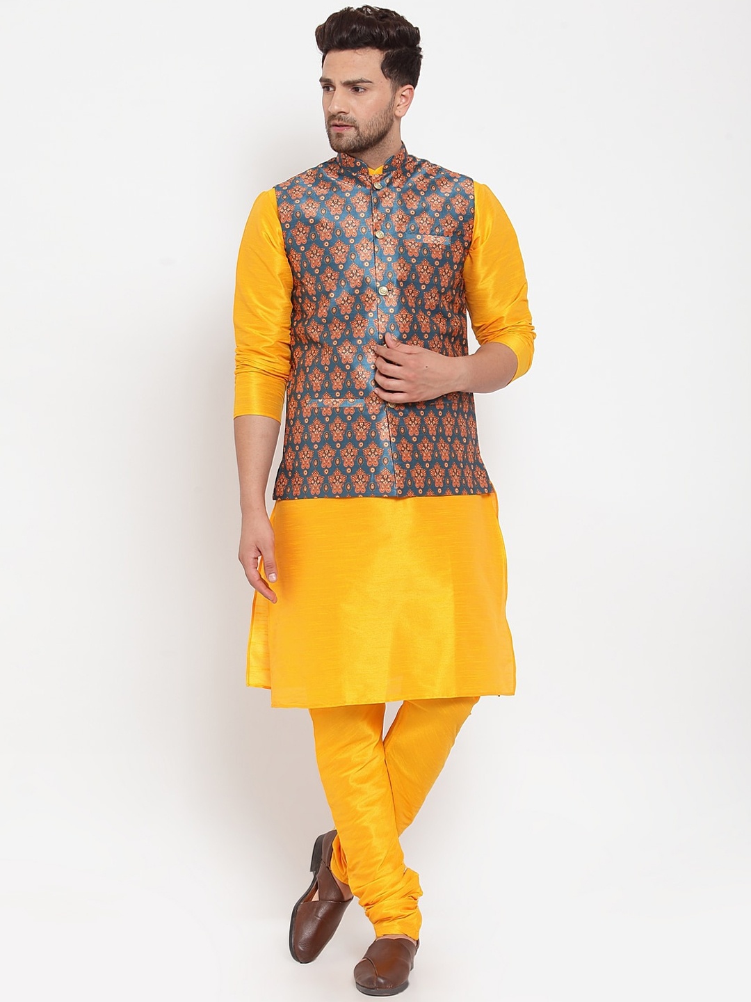 

KRAFT INDIA Men Kurta with Churidar & Printed Nehru Jacket, Mustard