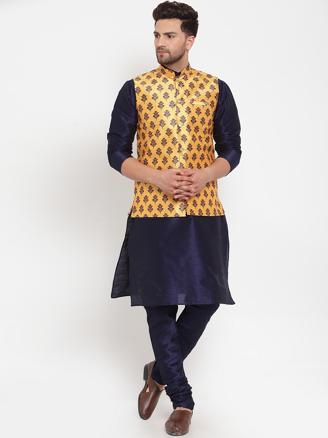 

KRAFT INDIA Men Kurta with Churidar & Printed Nehru Jacket, Navy blue