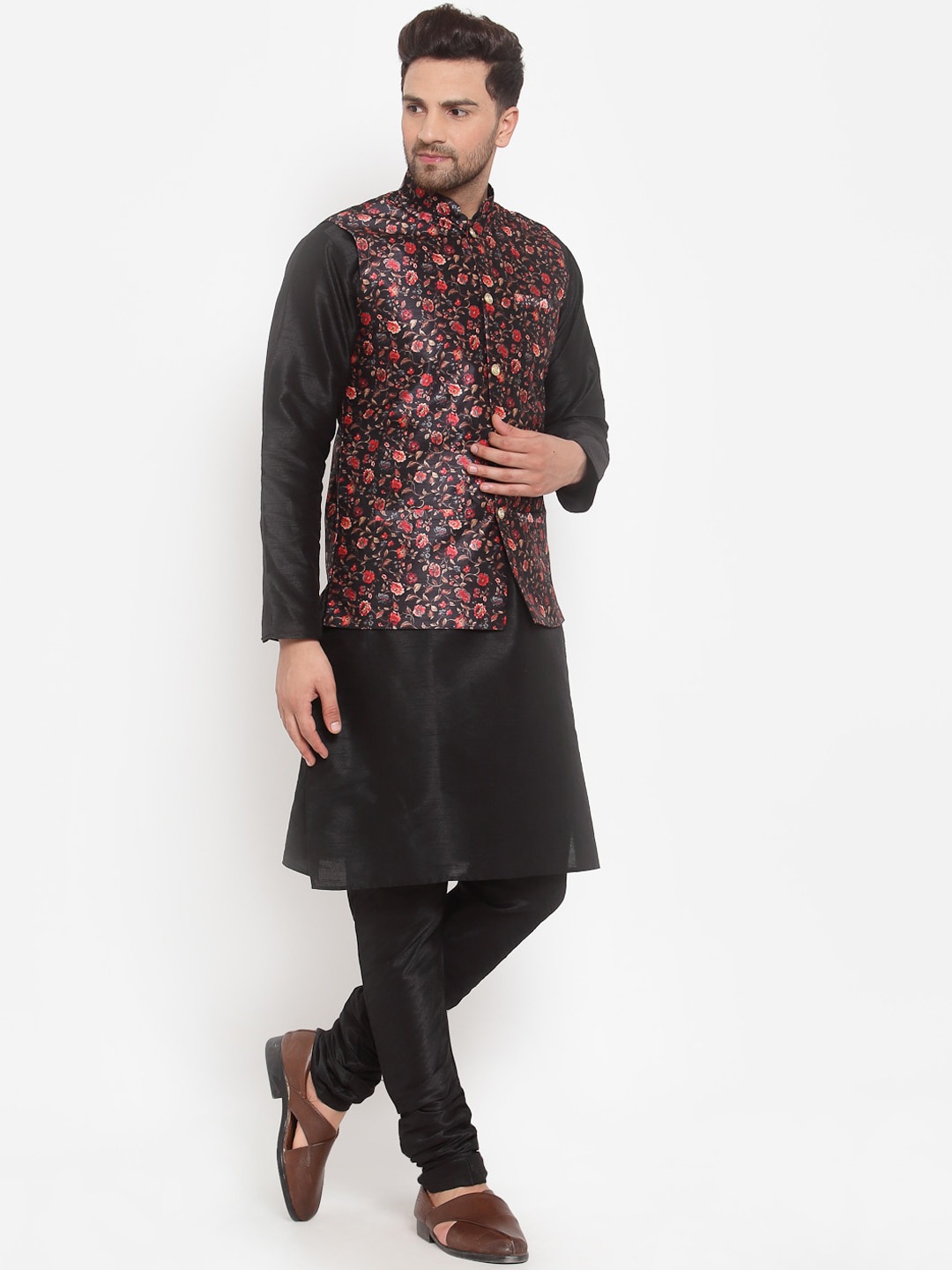 

KRAFT INDIA Men Kurta with Churidar & Printed Nehru Jacket, Black