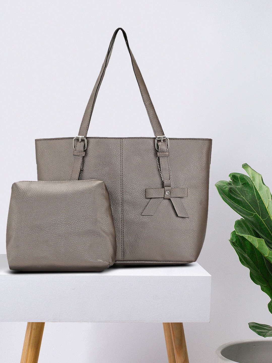 

Toteteca Grey Textured PU Shopper Shoulder Bag
