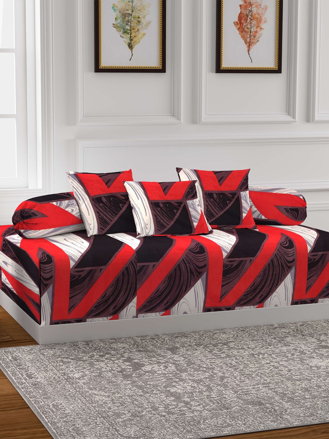 

Arrabi Set of 6 Red & Black Cotton Blend Diwan Set