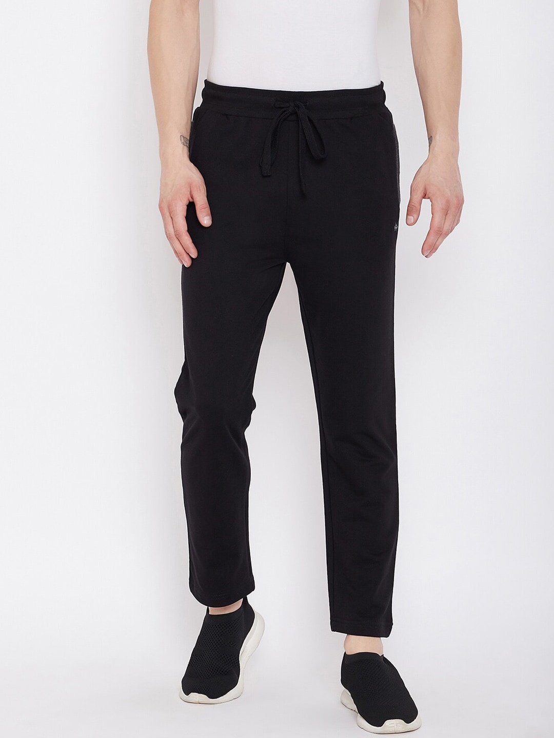 

Crimsoune Club Men Black Solid Slim-Fit Track Pants