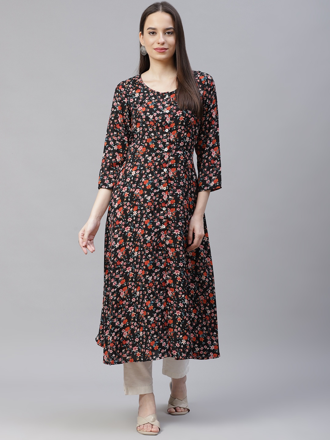 

Jompers Women Black & Orange Floral Printed Floral Kurta