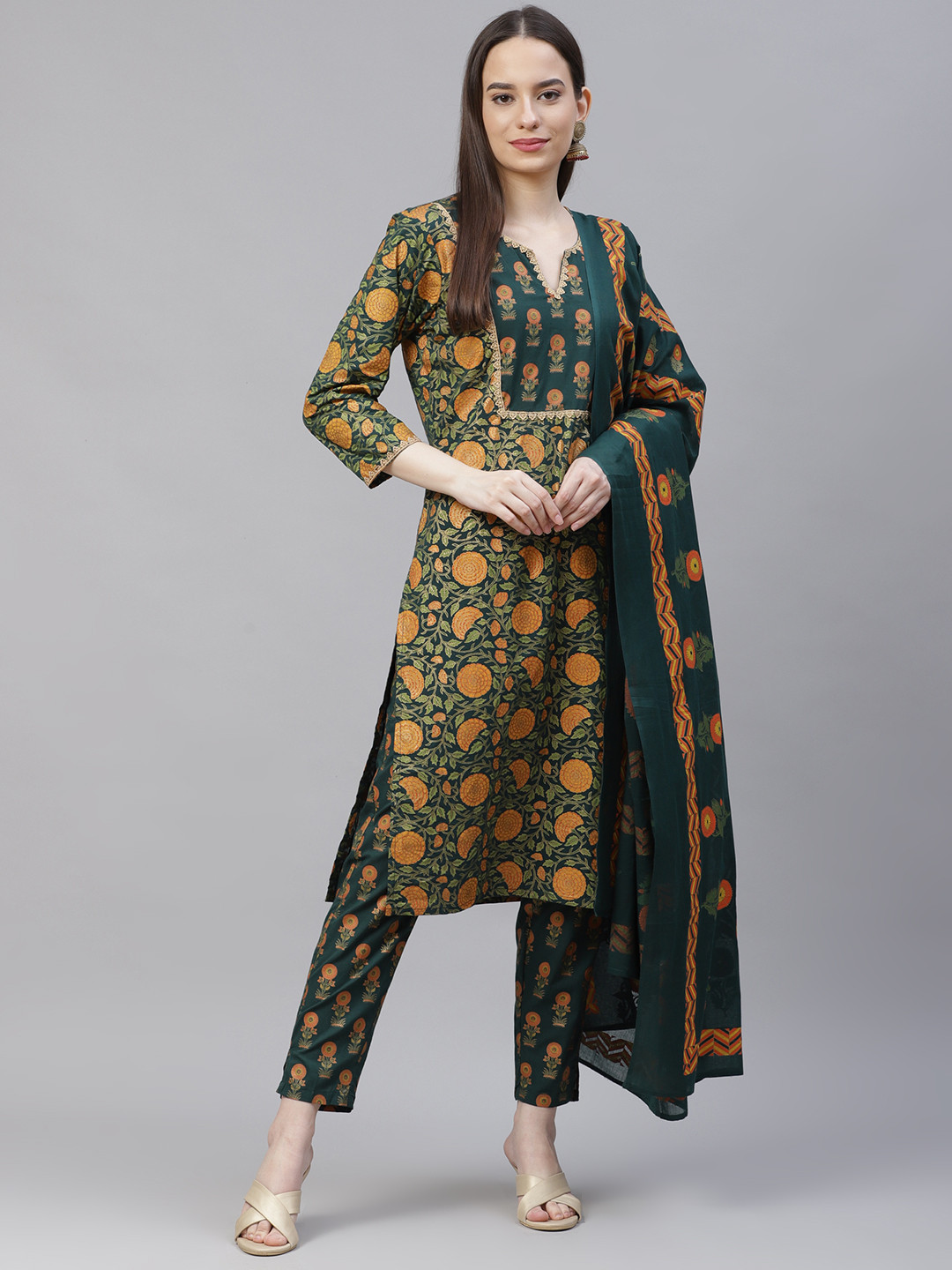 

Jompers Women Green Ethnic Motifs Printed Pure Cotton Kurta with Trousers & Dupatta
