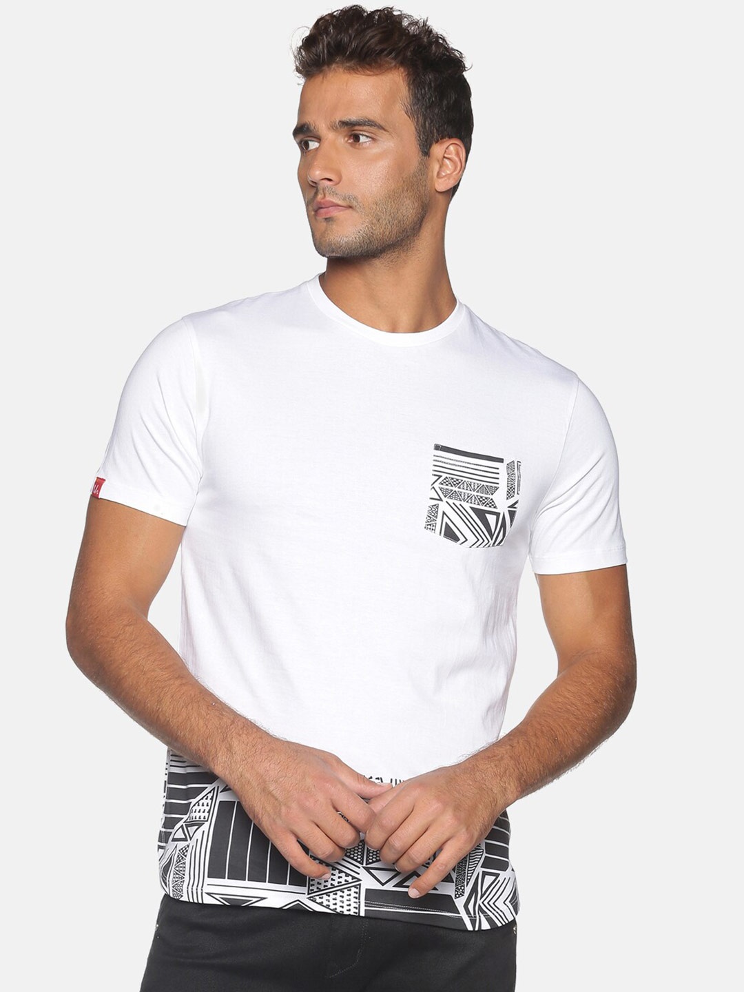 

UrGear Men White & Black Printed Pockets Cotton T-shirt