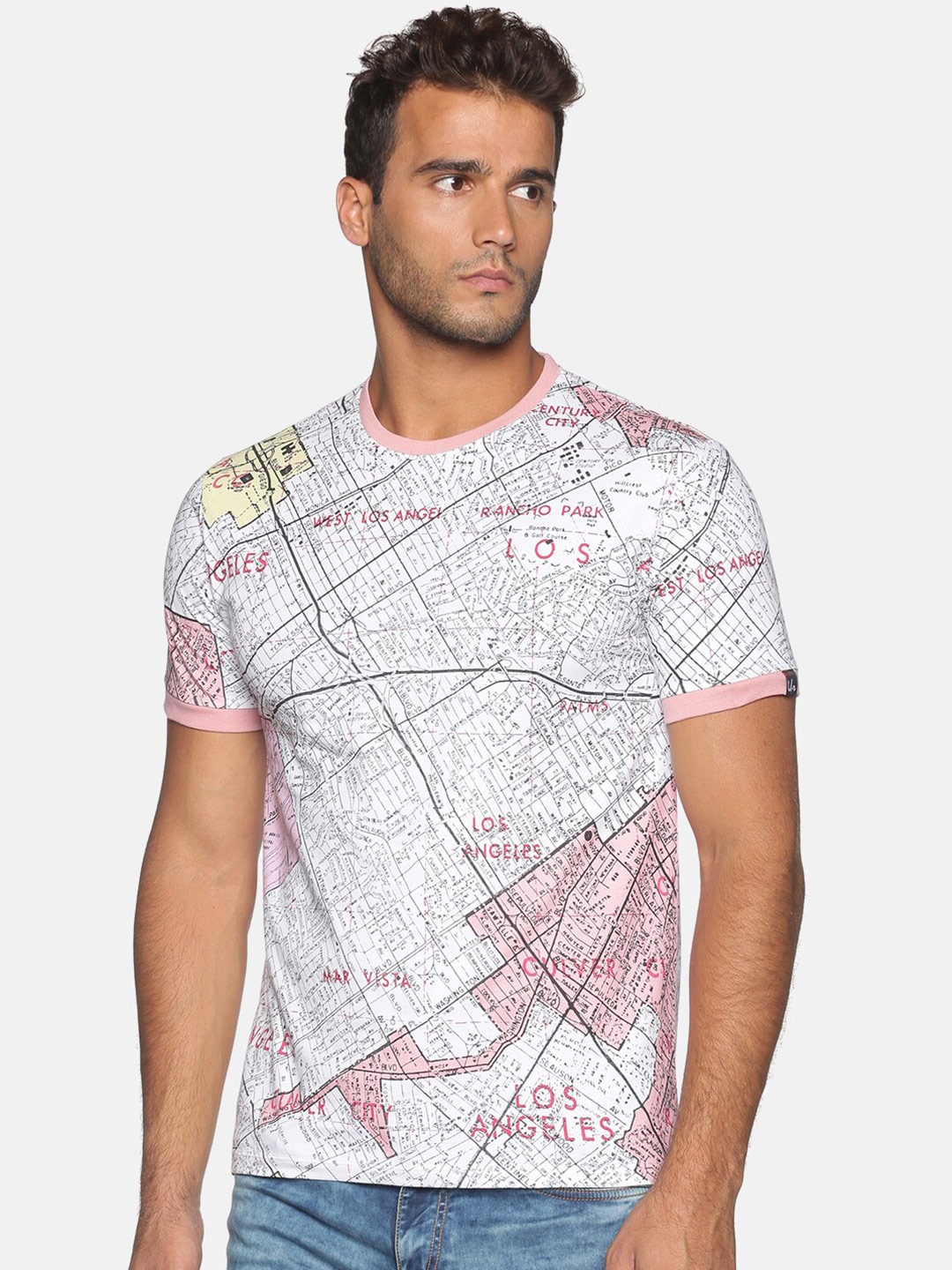 

UrGear Men White Printed Raw Edge T-shirt