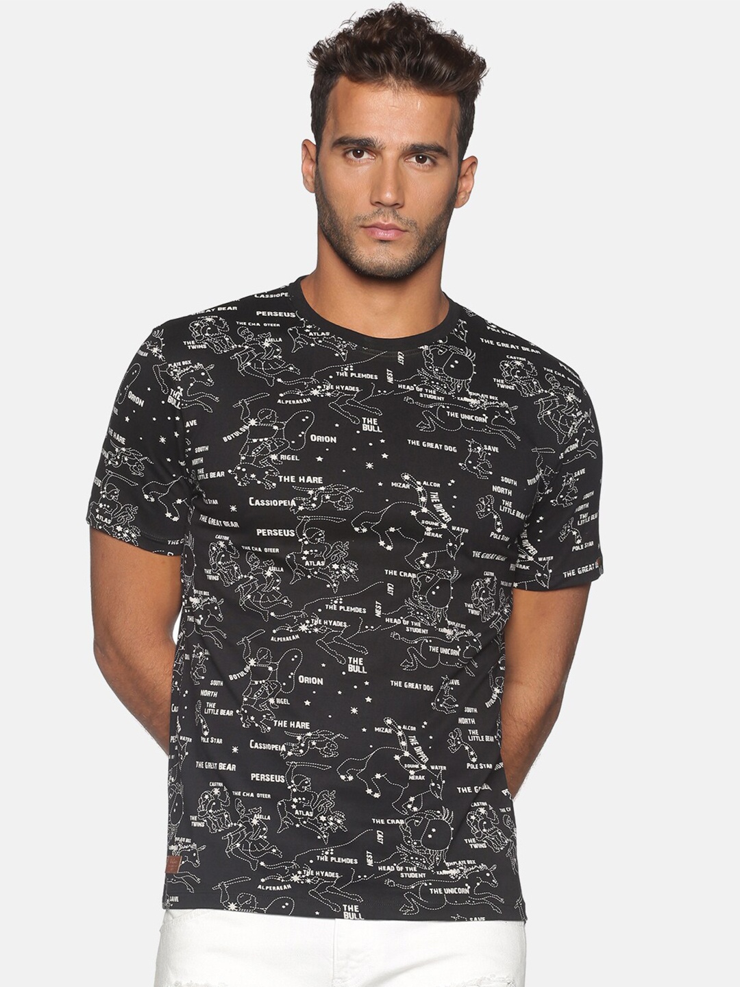

UrGear Men Black Printed Henley Neck Pockets T-shirt