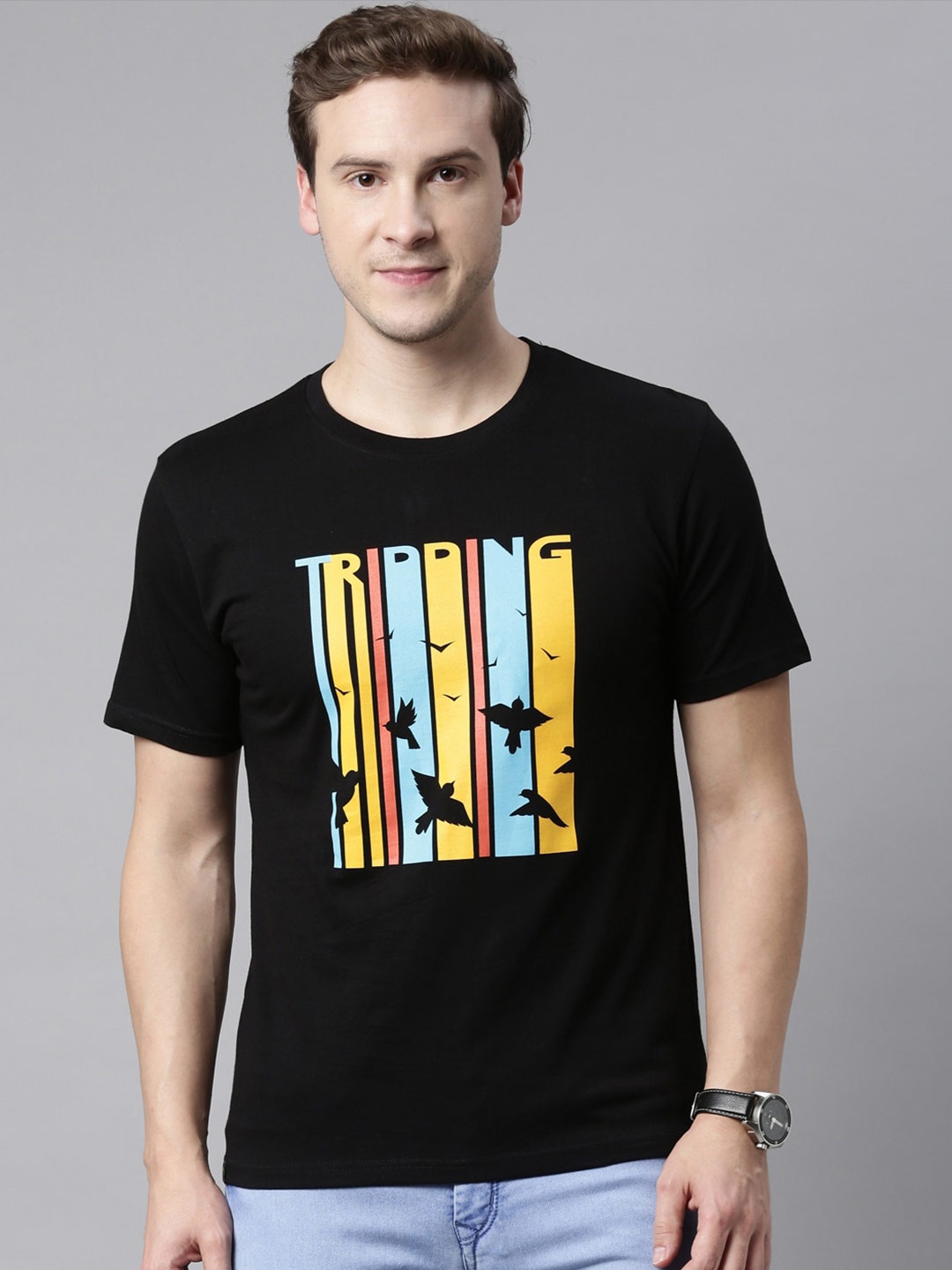 

Joven Men Black Typography Printed Raw Edge T-shirt