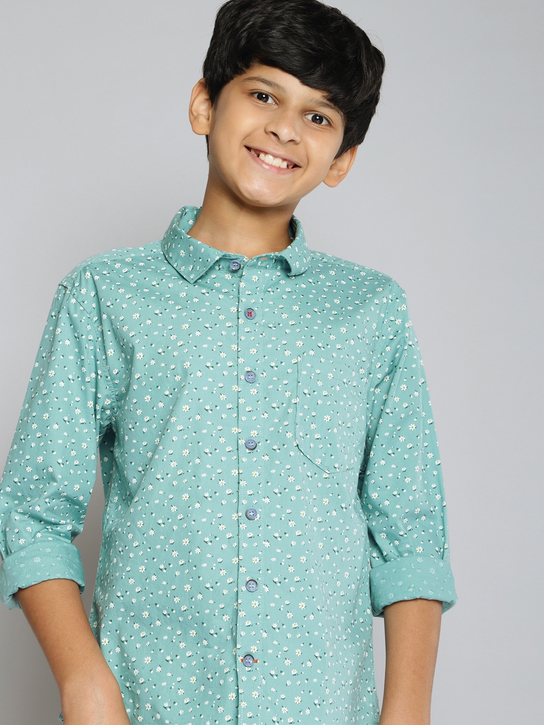 

M&H Juniors Boys Green Slim Fit Pure Cotton Floral Printed Casual Shirt