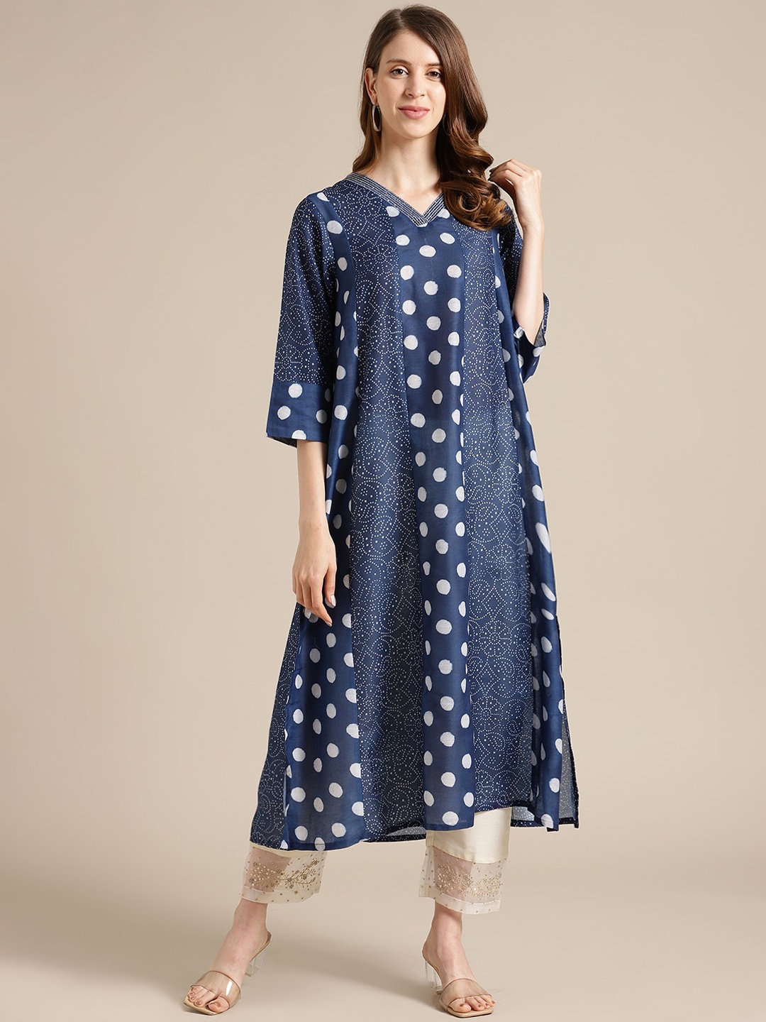 

Varanga Women Navy Blue Bandhani Printed Panelled Pure Silk Kurta with Trousers