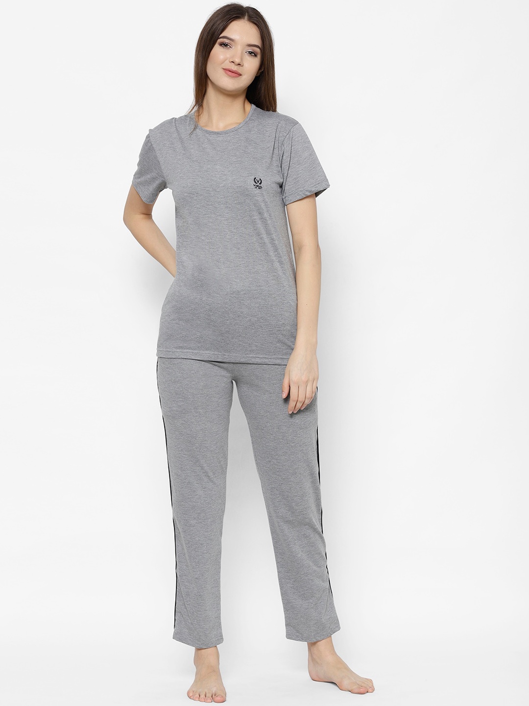 

VIMAL JONNEY Women Grey & Black Night suit