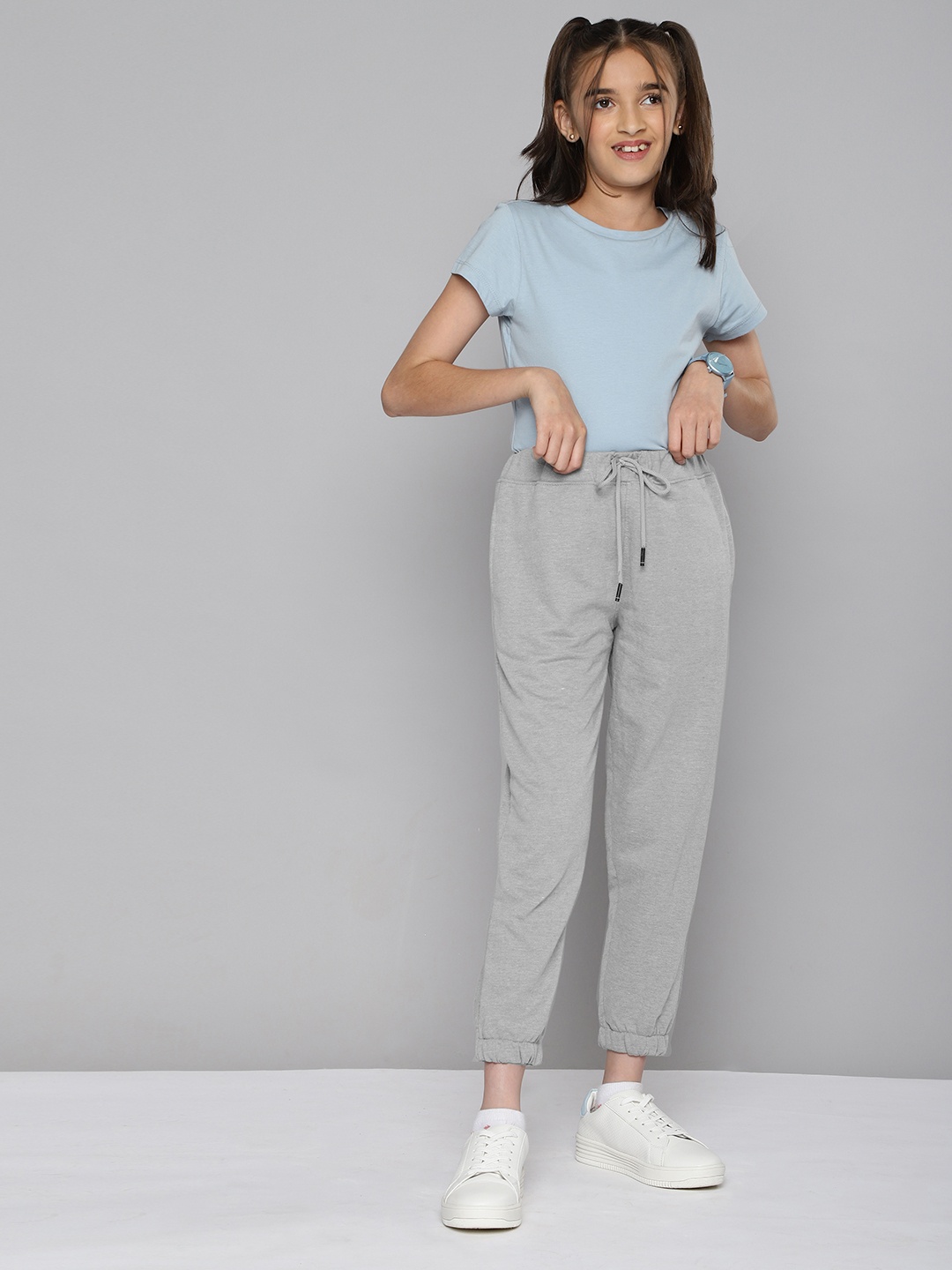 

M&H Juniors Girls Grey Melange Solid Joggers