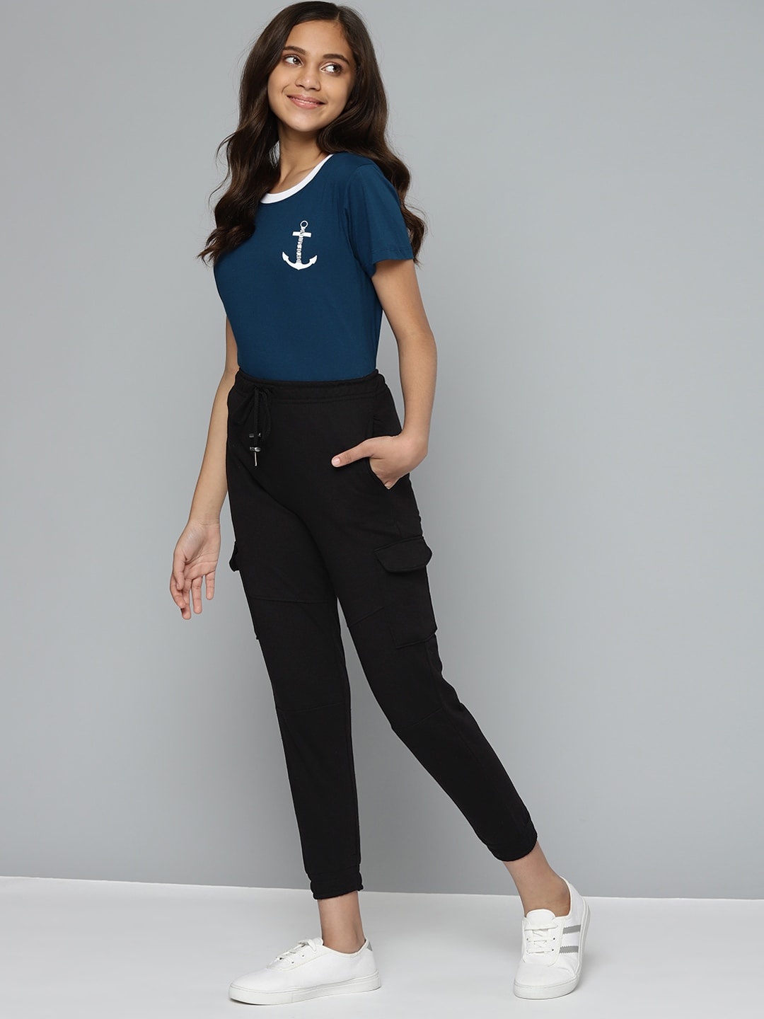 

M&H Juniors Girls Black Solid Joggers