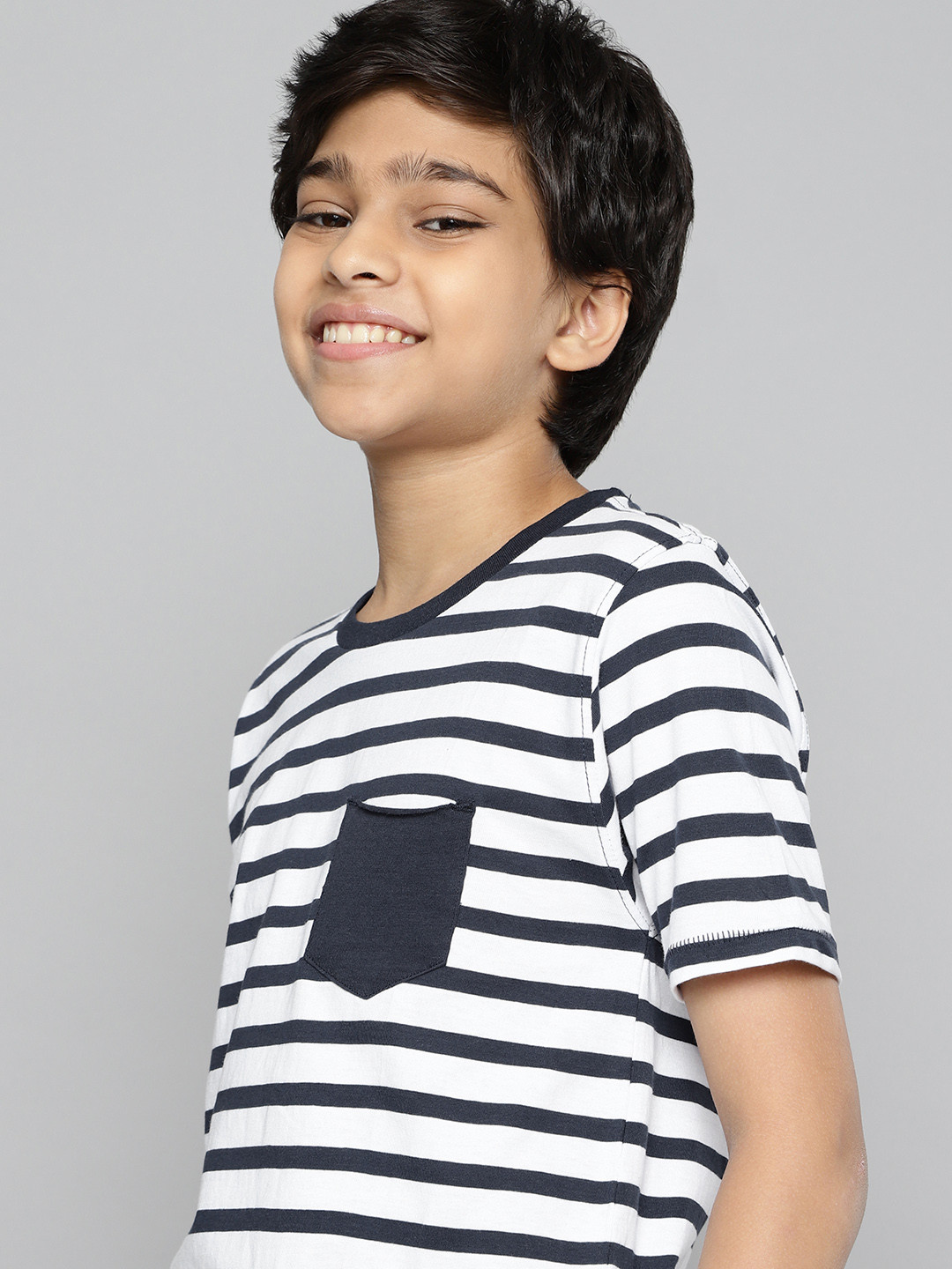 

M&H Juniors Boys Navy Blue & White Striped Pure Cotton T-shirt