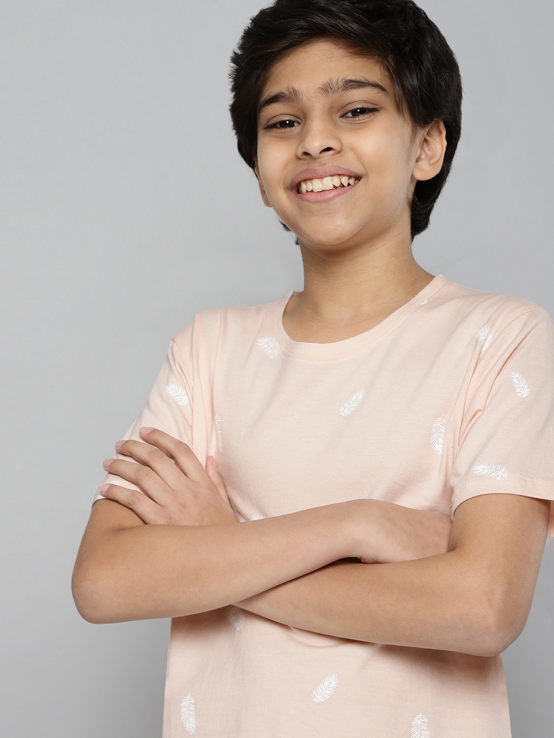 

M&H Juniors Boys Peach-Coloured & White Pure Cotton Printed T-shirt