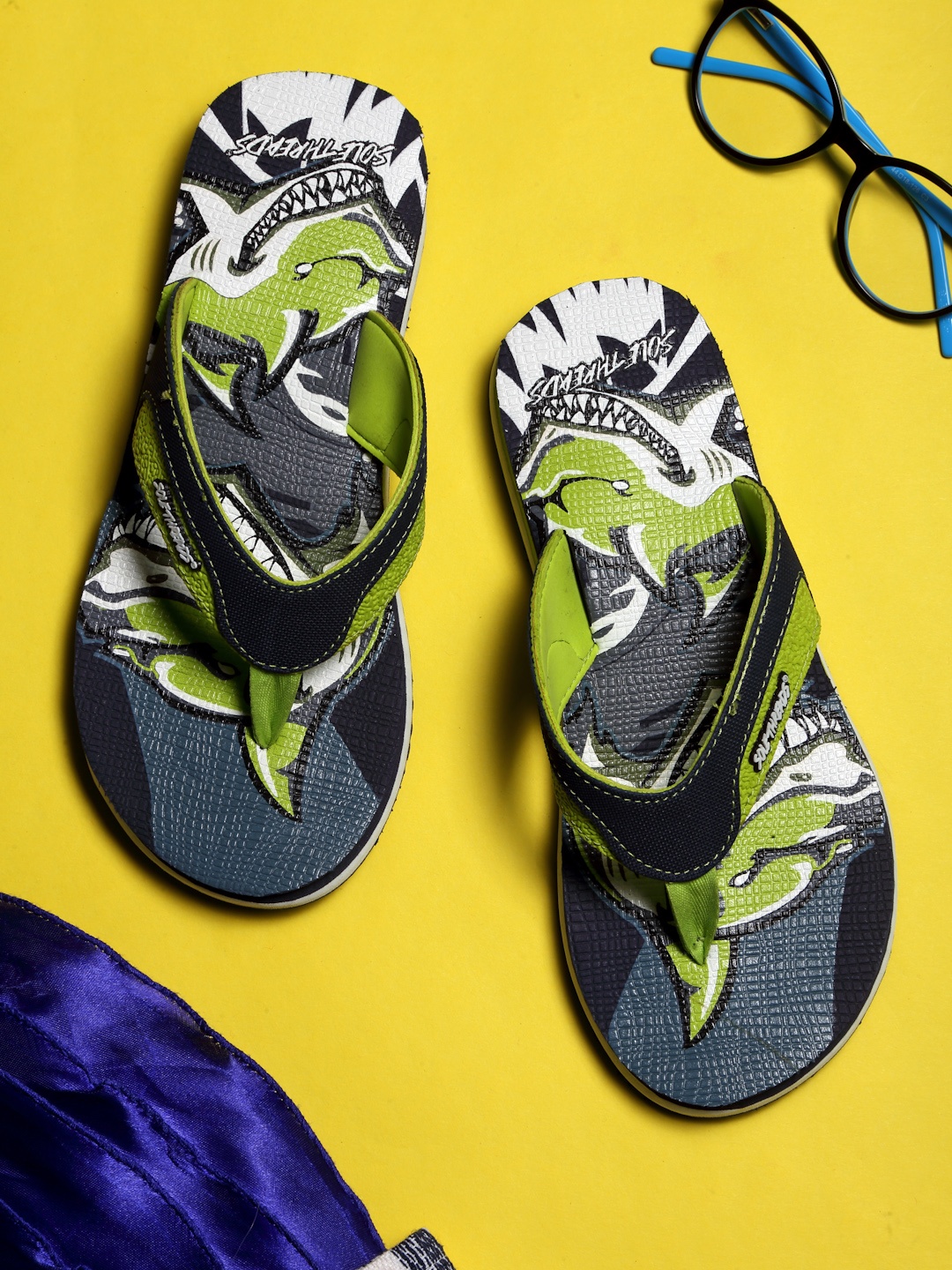 

Solethreads Unisex Kids Navy Blue & Green Printed Thong Flip-Flops