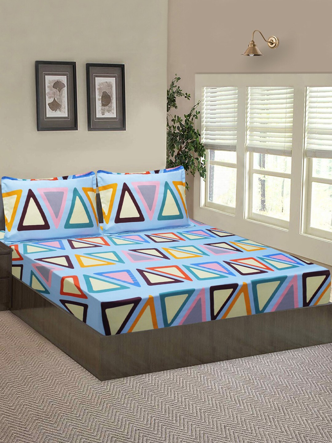 

Good Homes by Home Candy Multicoloured Geometric 144 TC Queen Bedsheet with 2 Pillow Covers, Multi