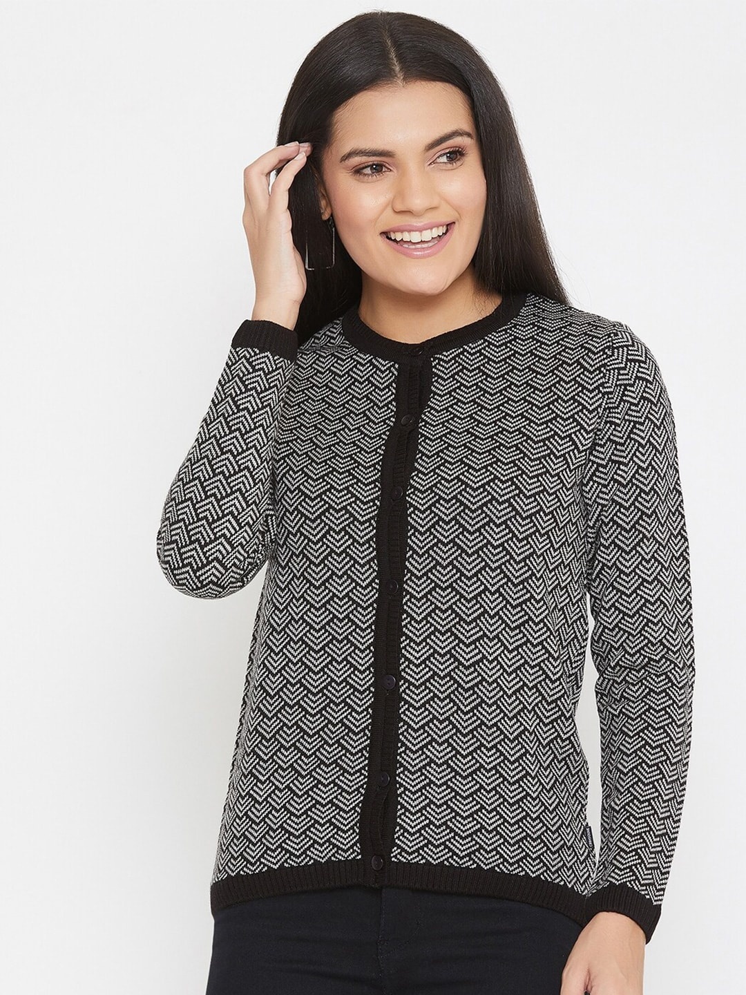 

Crimsoune Club Women Black & White Chevron Printed Cardigan Sweater