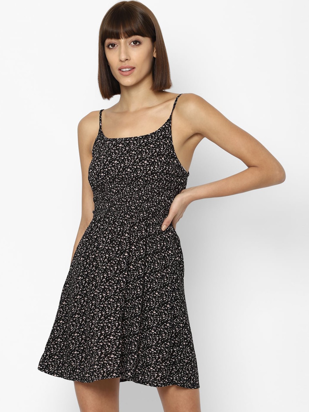 

AMERICAN EAGLE OUTFITTERS Black Floral Dress