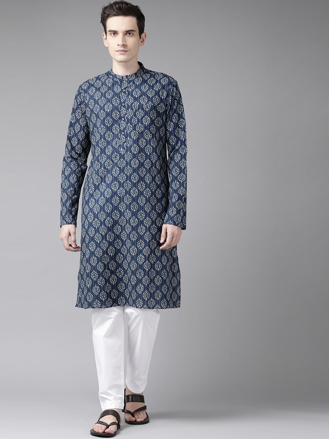 

See Designs Men Blue Screen Printed Kurta