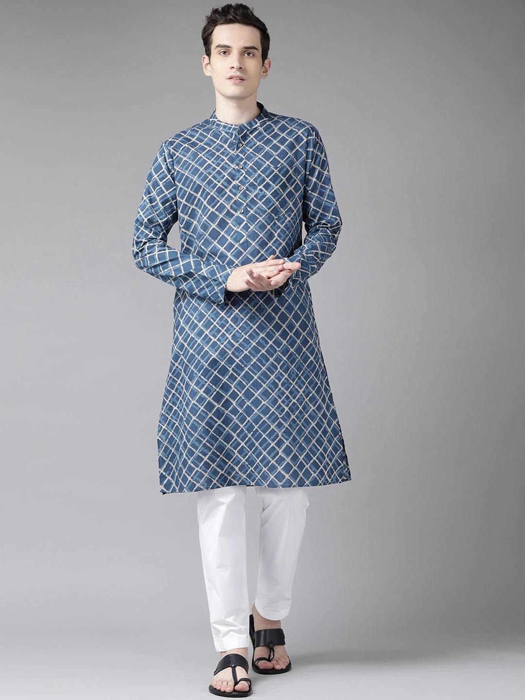 

See Designs Men Blue Geometric Checked Kurta
