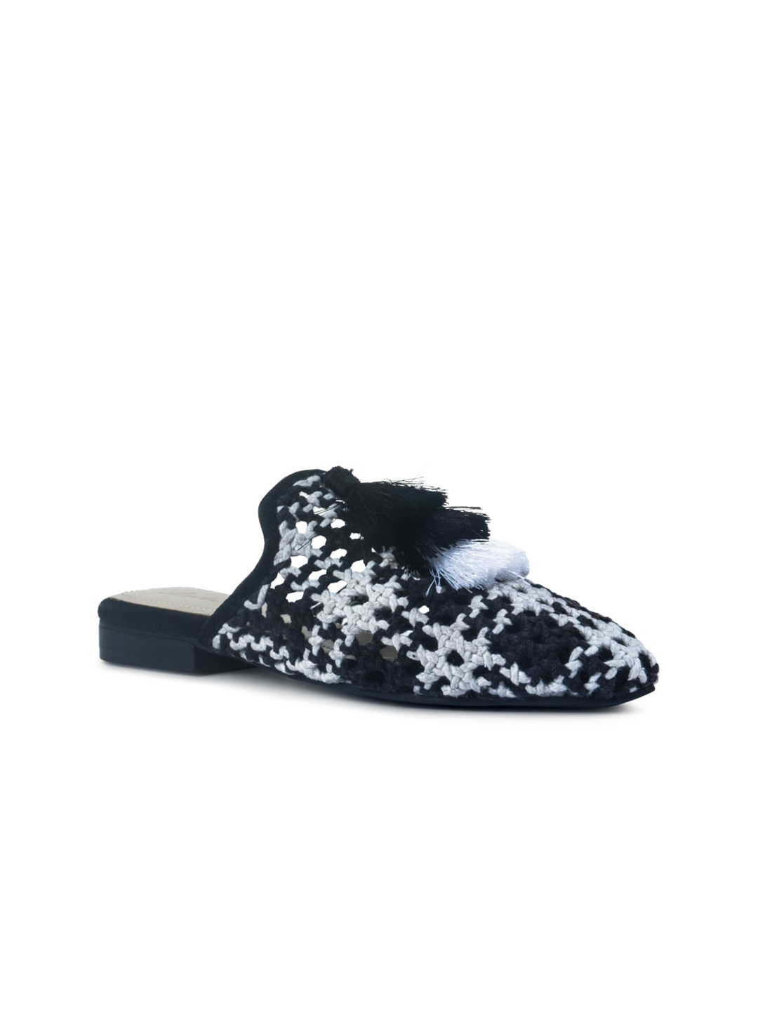 

London Rag Women Black & White Wove Design Mules with Tassels