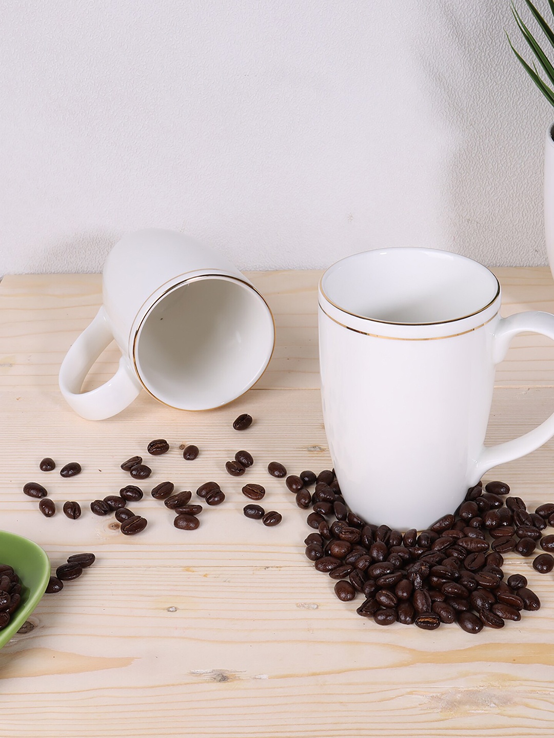 Ariane Set OF 4 White Handcrafted Solid Porcelain Glossy Mugs