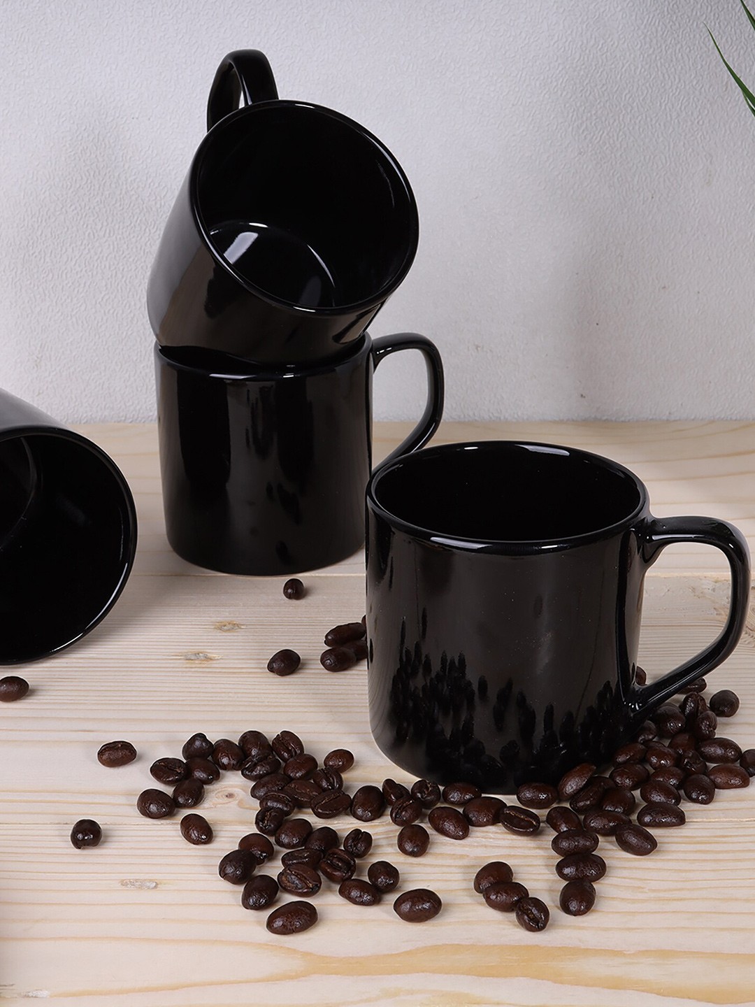 

Ariane Set Of 4 Black Handcrafted Porcelain Glossy Diana Cups