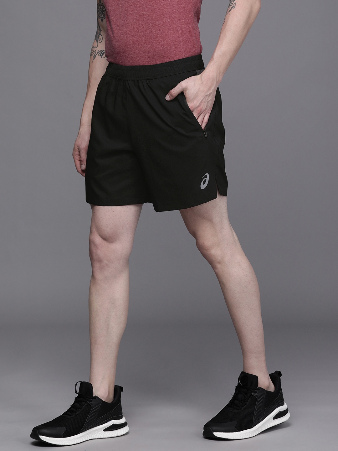 

ASICS Men Black Solid Running Shorts