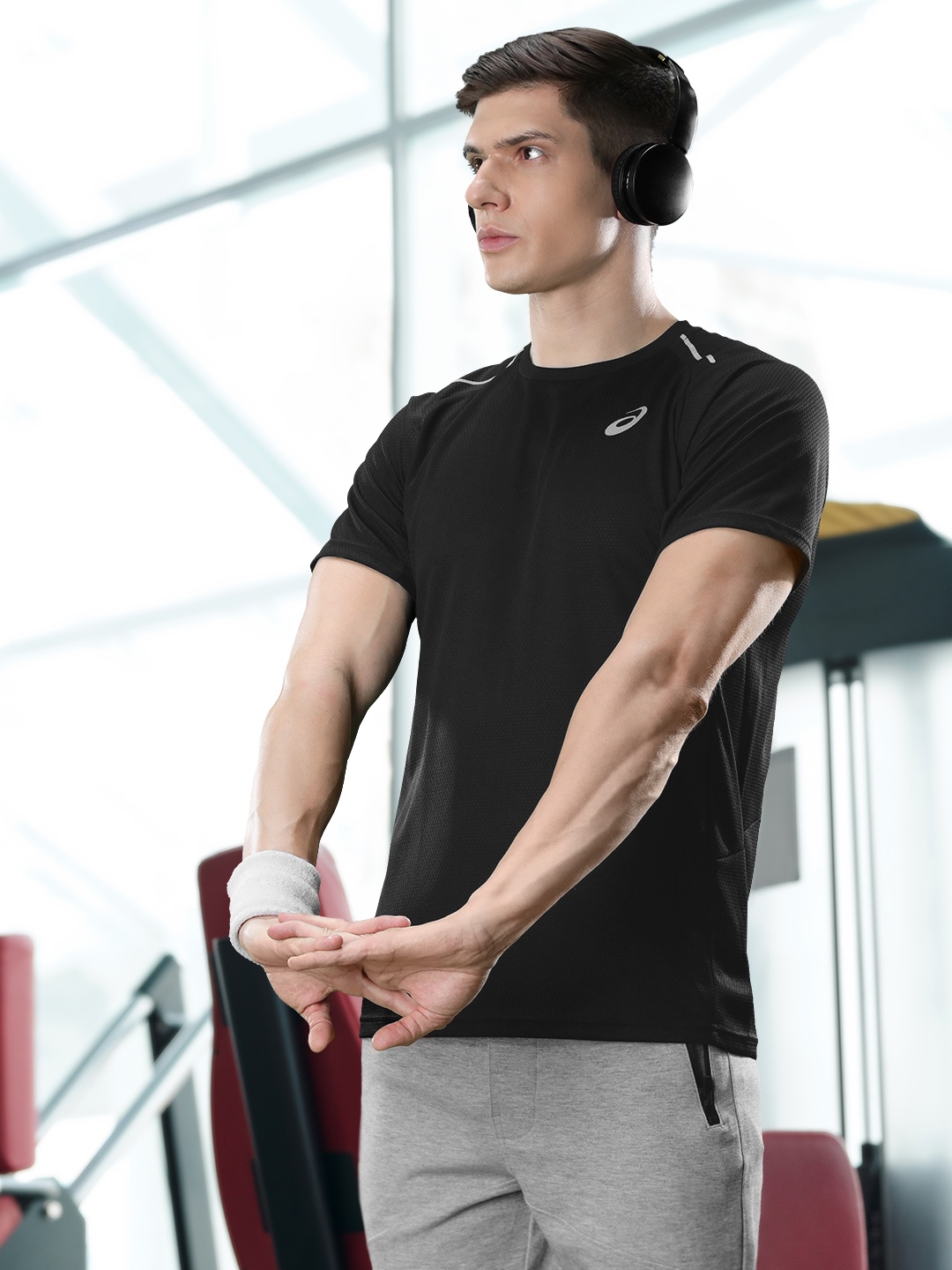 

ASICS Men Round Neck Running T-shirt, Black