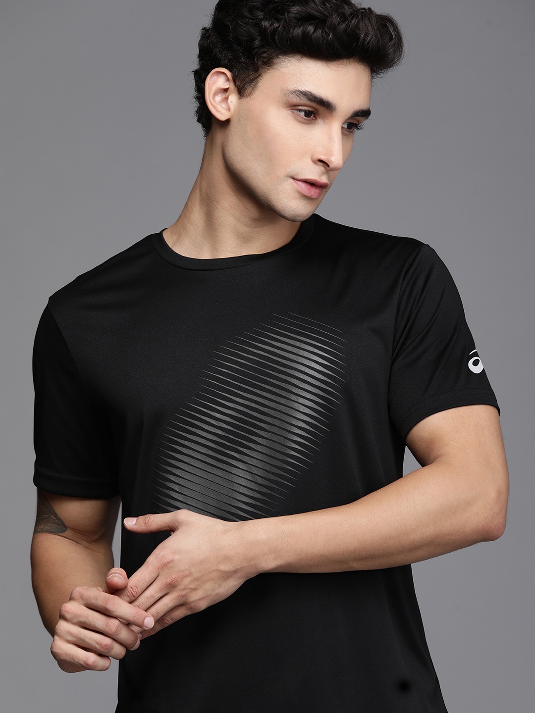 

ASICS Men Black Graphic Printed Round-Neck Sports Running T-shirt